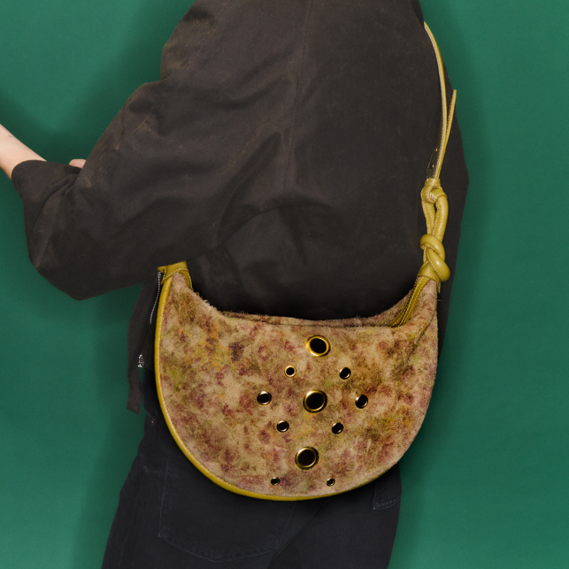 Papyrus Thick Suede Chris Bag
