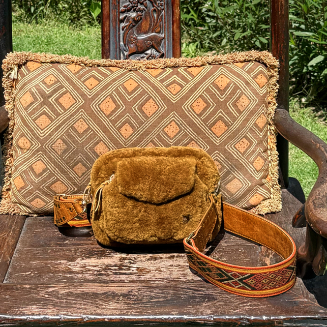 Sac Peau Lainée Collection Héritage Baby Charly Camel avec Bandoulière en Tissu