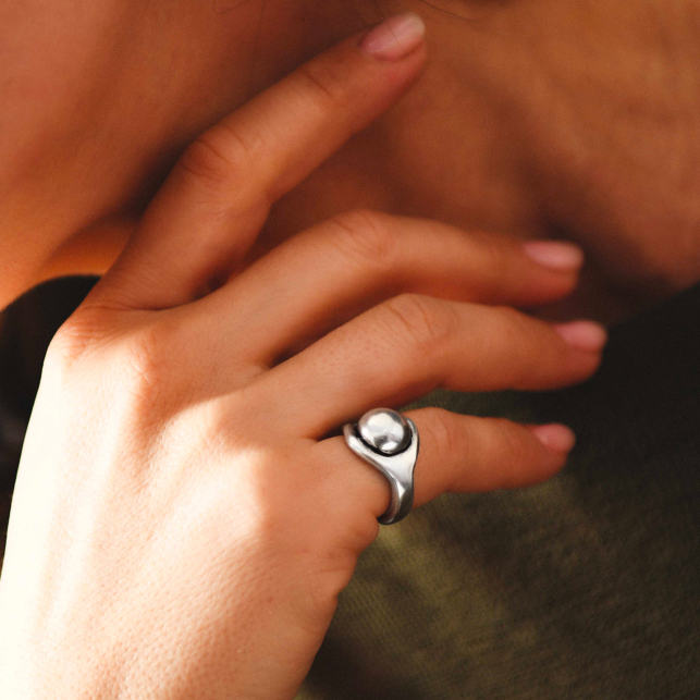 Silver Osmose Signet Ring