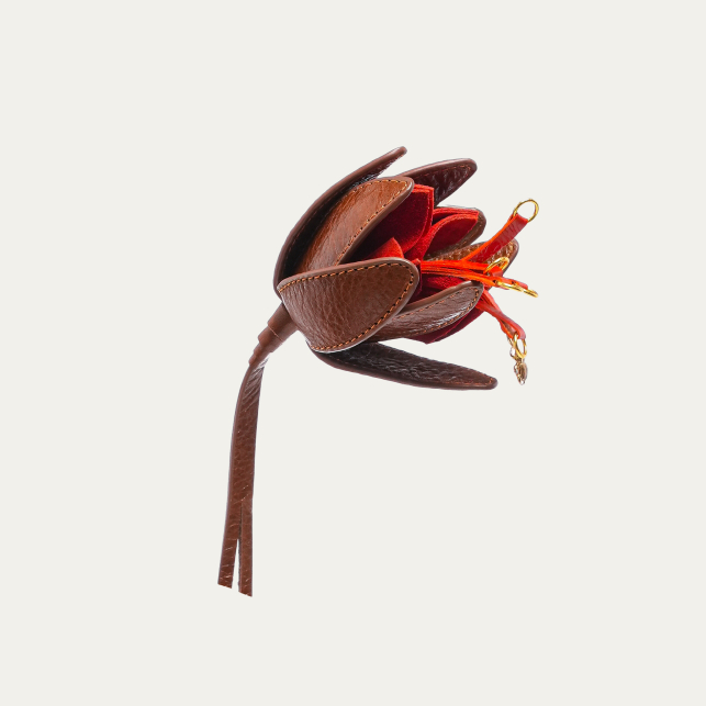 Grigri Cuir Tabac et Coquelicot